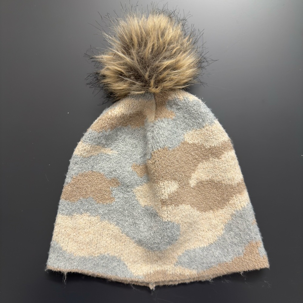 Christian Siriano Cozy Beanie Winter Hat Camo Camouflage Fur Pom Pom OS Soft